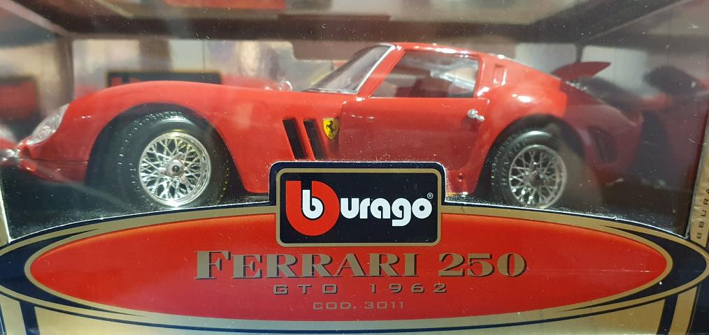 Ferrari 250 gto rouge - Collection